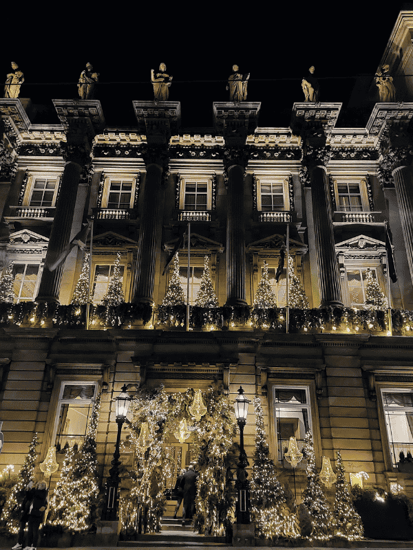 Continue to St Andrew Square and Gleneagles Townhouse