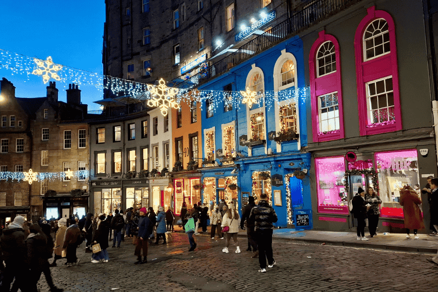 Walking at Victoria Steet in Christmas time