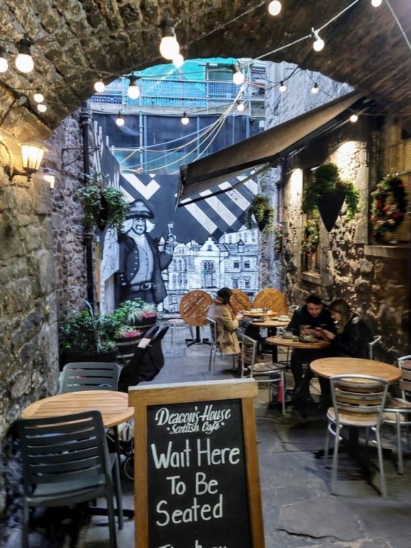 Visiting the Deacon's House Cafe in Edinburgh